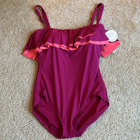 Contour coco reef agate ruffled  bandeau swim suit one piece bra size fuschia - Picture 3 of 10